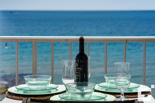 Capri 314 - Grupo  Turis Gemütliches Apartment in Calpe, Costa Blanca, Spanien für 3 Personen. Das Apartment befindet sich in der Nähe von Restaurants und Bars, Geschäften und Supermärkten und ist nur 25 m vom Arenal-Bol Strand entfernt....