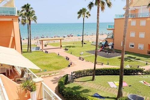 Mirador al Mar 72 by homeprive Beautiful and comfortable apartment in Denia, Costa Blanca, Spain with a communal pool for 4 persons. The apartment is situated in a residential beach area, close to restaurants, bars, and supermarkets, and just 25 m from the beach....