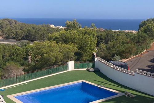 Casa Rijs Huis in Altea, Costa Blanca, Spanje voor 6 personen. Het huis heeft 3 slaapkamers en 3 badkamers, verspreid over 2 niveaus....