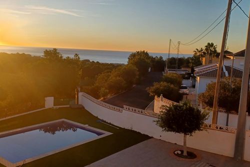 Casa Rijs Huis in Altea, Costa Blanca, Spanje voor 6 personen. Het huis heeft 3 slaapkamers en 3 badkamers, verspreid over 2 niveaus....