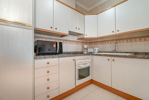 Chu Tung Heerlijk en comfortabel appartement in Benitachell, Costa Blanca, Spanje voor 4 personen. Het appartement is gelegen in een residentiële strandwijk, op 3 km van het strand Cala Moraig en 3 km van Poble Nou de Benitachell....