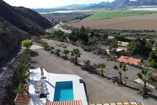 Casa Cocon Schöne und helle Villa mit privatem Pool in Águilas, Murcia, Spanien für 4 Personen. Das Haus verfügt über 2 Schlafzimmer und 1 Badezimmer....