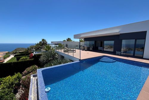 Villa Magnolias Villa with private pool in Benitachell, Costa Blanca, Spain for 6 persons. The house is situated in a coastal and residential area, 2 km from MORAIG beach and 7 km from MORAIRA....