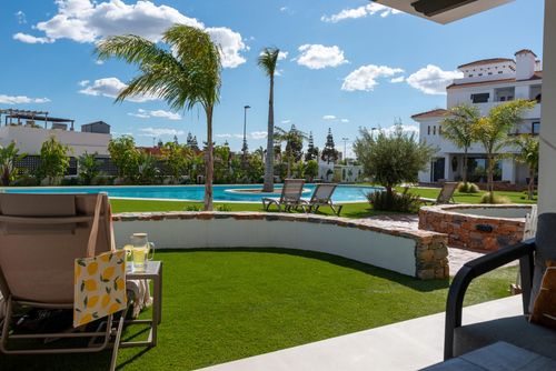 Casa Solana Garden Golf Wonderful and luxurious apartment in Los Alcázares, Costa Cálida, Spain, with a communal pool for 4 persons. The apartment is situated close to shops and supermarkets and is 2 km from the beach....