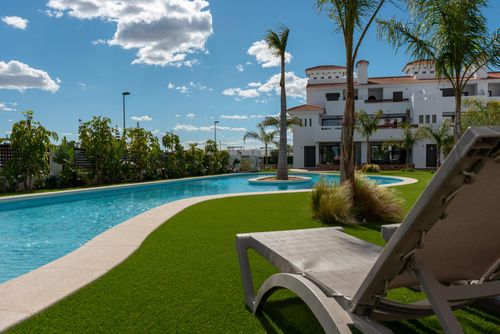 Casa Solana Garden Golf Maravilloso y lujoso apartamento en Los Alcázares, Costa Cálida, España, con una piscina comunitaria para 4 personas. El apartamento se encuentra cerca de tiendas y supermercados y está a 2 km de la playa....