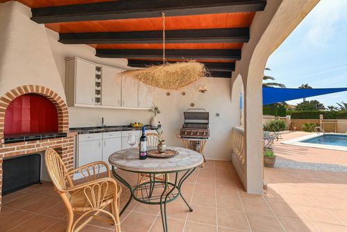 Villa Bondia Große und komfortable Villa mit privatem Pool in Xàbia, Costa Blanca, Spanien für 6 Personen. Das Haus befindet sich in einem Wohnstrandgebiet....