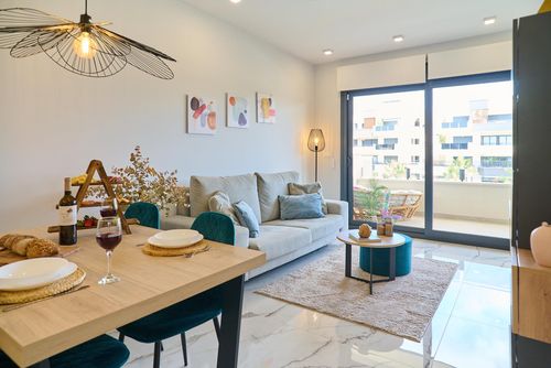 Amanecer Magnífico Apartamento moderno y alegre en Orihuela Costa, Costa Blanca, España, con piscina comunitaria para 4 personas. El apartamento está situado en una zona residencial, cerca de tiendas y supermercados y a 4 km de la playa Cala la Mosca....