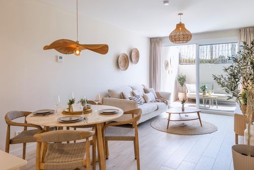 Casa Zavi Apartment in Javea, Costa Blanca, Spain with communal pool for 5 persons. The apartment is situated in an urban area....