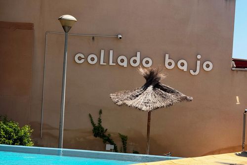 Casa del Sol Smuk og komfortabel lejlighed i Águilas, Murcia, Spanien med en fælles pool til 4 personer. Lejligheden er beliggende i et landligt, urbant og bjergrigt strandområde, tæt på en tennisbane og 1 km fra stranden....