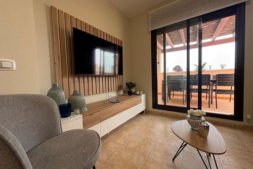 Casa del Sol Vakre og komfortable leilighet i Águilas, Murcia, Spania med felles svømmebasseng for 4 personer. Leiligheten ligger i et landlig, urbant og fjellaktig strandområde, nær en tennisbane og 1 km fra stranden....