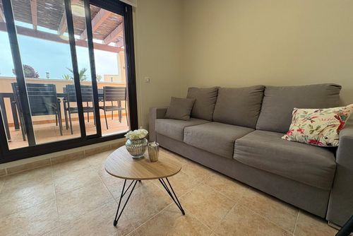 Casa del Sol Schönes und komfortables Apartment in Águilas, Murcia, Spanien, mit einem Gemeinschaftspool für 4 Personen. Das Apartment befindet sich in einer ländlichen, urbanen und bergigen Strandgegend, in der Nähe eines Tennisplatzes und 1 km vom Strand entfernt....