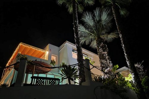 Casita Palmera XL Schöne und komfortable Wohnung mit privatem Pool in Altea, Costa Blanca, Spanien für 8 Personen. Die Wohnung befindet sich in einer hügeligen und Wohngegend....