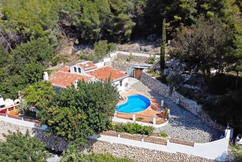 Cortijo rural con piscina privada en Frigiliana AX-17F Holiday house with private pool in Frigiliana, Costa del Sol, Spain for 6 persons. The house is situated in a rural, wooded and mountainous area and is 4 km from Nerja....
