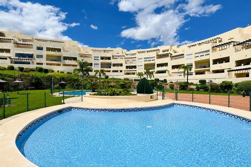Benalmadena Golf Homes Schöne und komfortable Wohnung mit Gemeinschaftspool in Benalmádena, Andalusien, Spanien für 4 Personen. Die Wohnung befindet sich in einem Golfresort und in einer küstennahen, hügeligen und ruhigen Wohngegend....