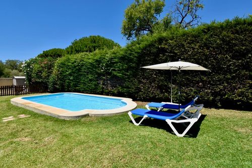 Alhambra Beautiful and comfortable villa with private pool in Chiclana de la Frontera, Costa de la Luz, Spain for 6 persons. The house is situated in a rural beach area....