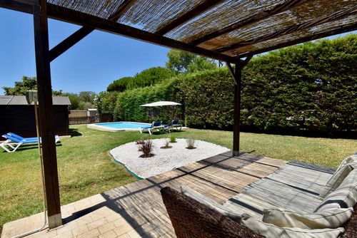 Alhambra Beautiful and comfortable villa with private pool in Chiclana de la Frontera, Costa de la Luz, Spain for 6 persons. The house is situated in a rural beach area....