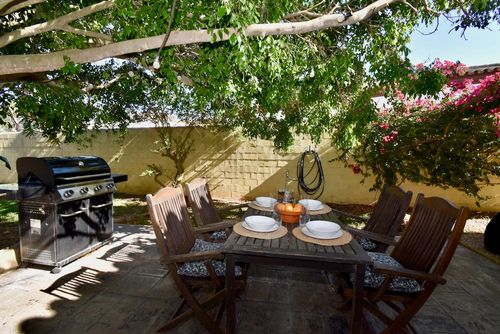 Alhambra Hermosa y cómoda villa en Chiclana de la Frontera, Costa de la Luz, España, con piscina privada para 6 personas. La casa está situada en una zona rural cerca de la playa....
