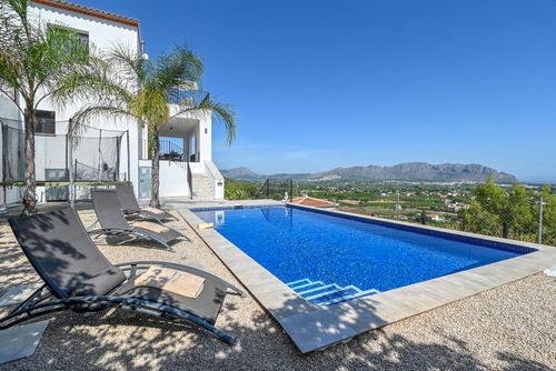 Casa Zoe Moderne und komfortable Villa mit privatem Pool in Pedreguer, Costa Blanca, Spanien für 8 Personen. Das Haus befindet sich in einer ländlichen, Wohn- und Bergregion....