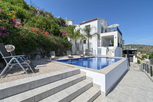 Casa Zoe 4 pax Modern and comfortable villa with private pool in Pedreguer, Costa Blanca, Spain for 4 people. The house is situated in a rural, residential, and mountainous area....