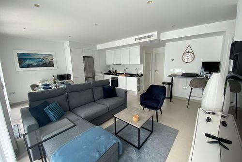 Los Altos - Lo Romero Golf Vidunderlig og komfortabel feriebolig i Pillar de la Horadada, Costa Blanca, Spania for 4 personer. Huset ligger i et golfresort og i et kystnært, kupert og boligområde....