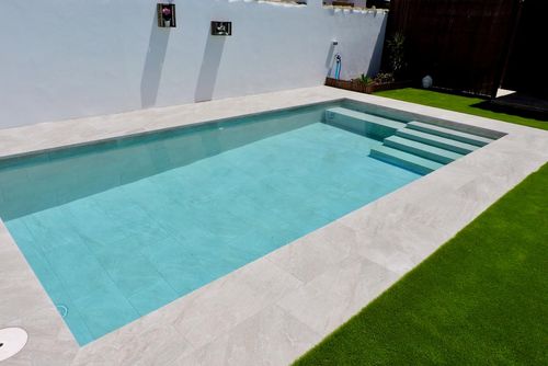 Venecia Klassische und komfortable Villa in Chiclana de la Frontera, Costa de la Luz, Spanien, mit privatem Pool für 6 Personen. Das Haus befindet sich in einer Wohngegend in Strandnähe, nah an Restaurants und Bars, Geschäften und Supermärkten, 3 km vom Strand La Barrosa entfernt....