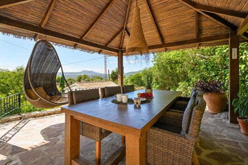 Casa Nana 4 pax Hermosa y cómoda villa en Xàbia, Costa Blanca, España, con piscina privada para 4 personas. La casa está situada en una zona de playa residencial y arbolada....