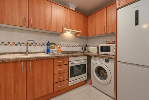 La Flori Vidunderlig og komfortabel leilighet i Jávea, Costa Blanca, Spania med felles basseng for 2 personer. Leiligheten ligger i et boligområde ved stranden, nær restauranter, barer og butikker, 1 km fra La Grava Puerto, Jávea-stranden og 1 km fra Mediterráneo, Jávea....