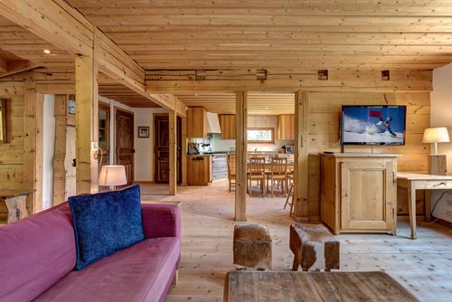 Appartement in Chalet Beau Chalet Wunderschöne und komfortable Wohnung in La Tzoumaz, 4 Täler, Schweiz für 14 Personen. Die Wohnung befindet sich in einer gebirgigen Gegend....