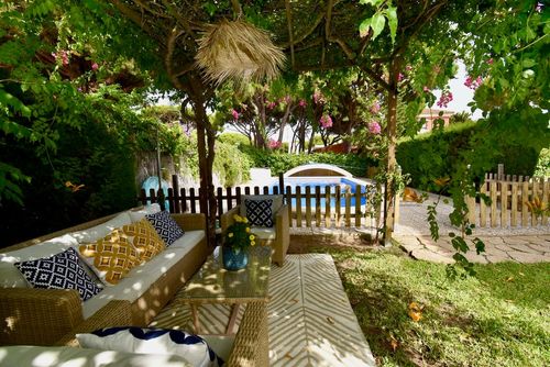 Serena Roche Schöne und komfortable Villa mit privatem Pool in Conil an der Grenze, Costa de la Luz, Spanien für 8 Personen. Das Haus befindet sich in einem Wohngebiet in Strandnähe, 1 km vom Strand Roche und 1 km vom Atlantischen Ozean entfernt....