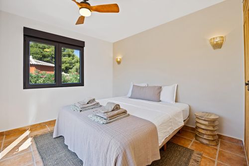 Villa Suenos - Luxe Familievilla Jávea: Javea, Costa Blanca, Spain. Lounge set, Swimming pool and Outside lounge area