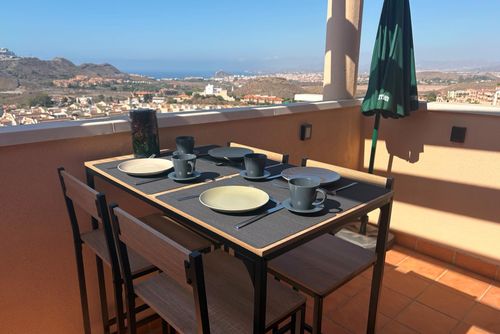 Apartamento Casa Rumah Kita: Aguilas, Murcia, España. Comedor al aire libre y Terraza
