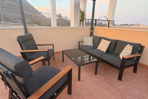 Apartamento Casa Rumah Kita: Aguilas, Murcia, España. Azotea y Salón exterior