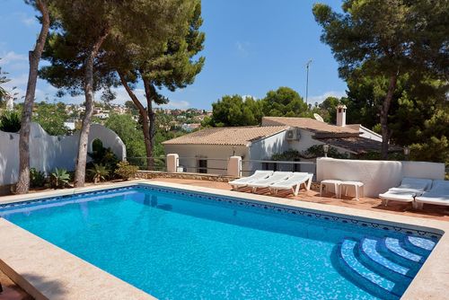 Villa 2018 Vakantiewoning  met privé zwembad in Moraira, Costa Blanca, Spanje voor 12 personen...