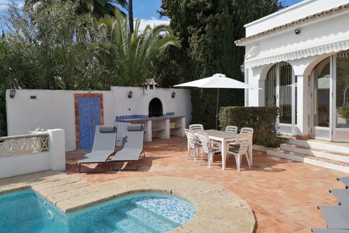 Villa 2001 Comfortabele vakantiewoning in Moraira, Costa Blanca, Spanje  met privé zwembad voor 6 personen...