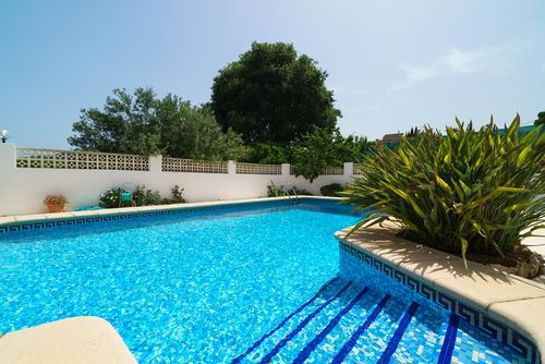 Casa Seniola Klassisches und romantisches Ferienhaus mit privatem Pool in Jávea, Costa Blanca, Spanien für 6 Personen. Das Haus befindet sich in einem ländlichen Strandgebiet....