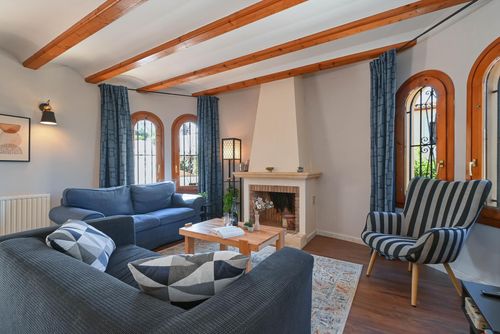 El Signo de Aries Villa classique et confortable à Xàbia, Costa Blanca, Espagne avec piscine privée pour 6 personnes. La maison est située dans un quartier résidentiel de plage....