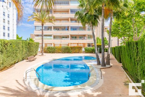 Apolo XIX 34L - Grupo Turis Comfortable apartment with communal pool in Calpe, Costa Blanca, Spain for 6 persons. The apartment is situated close to restaurants and bars, shops and supermarkets, and 100 m from La Fossa / Levante beach....