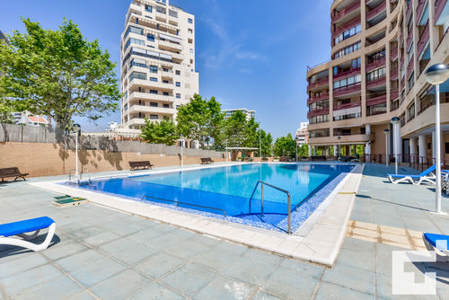 Nautilus 32B Well-furnished apartment in Calpe, Costa Blanca, Spain with communal pool for 5 persons. The apartment is situated close to restaurants and bars, shops, supermarkets and a tennis court, and is 50 m from Cantal Roig beach....