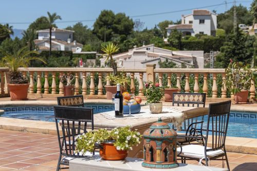 Casa Margot 6 Prachtig en charmant vakantiehuis met privézwembad in Jávea, Costa Blanca, Spanje voor 6 personen. Het huis is gelegen in een kust-, heuvelachtig en residentieel gebied....