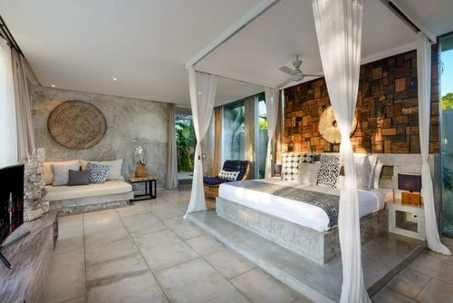 Ipanema Amplia y lujosa villa con piscina privada en Canggu, Bali, Indonesia para 10 personas. La villa se encuentra en una zona rural cerca de la playa, a poca distancia de restaurantes y bares, supermercados y una cancha de tenis, y está a 25 m de la playa de Canggu....