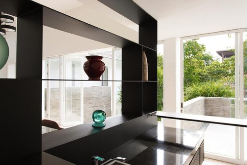 Canggu South Villa besar dan mewah di Canggu, Bali, Indonesia  dengan kolam renang pribadi untuk 8 orang...