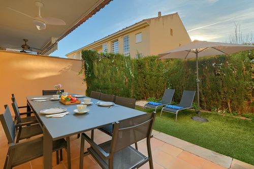 Jardines del Pla Appartement met gemeenschappelijk zwembad in Xàbia, Costa Blanca, Spanje voor 6 personen. Het appartement is gelegen in een residentiële strandwijk en op 1 km van het strand El Arenal, Xàbia....