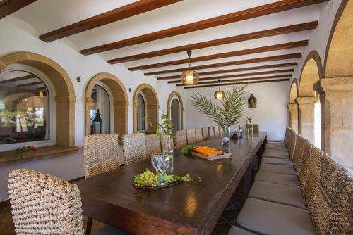 Adsubia 12 Large and comfortable villa with private pool in Jávea, Costa Blanca, Spain for 12 persons. The house is situated in a residential beach area, close to restaurants, bars, and supermarkets, at 1 km from El Arenal, Jávea beach and at 1 km from the Mediterranean Sea, Jávea....