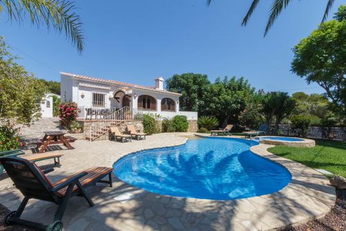 Villa Isabel Villa comfortable  avec piscine privée à Javea, Costa Blanca, Espagne pour 6 personnes...