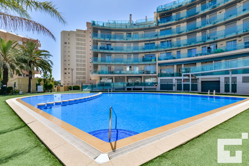 Borumbot 26 Comfortable apartment in Calpe, Costa Blanca, Spain with communal pool for 6 persons. The apartment is situated in an urban area, close to restaurants and bars, shops and supermarkets, and 200 m from Los Pinos beach....