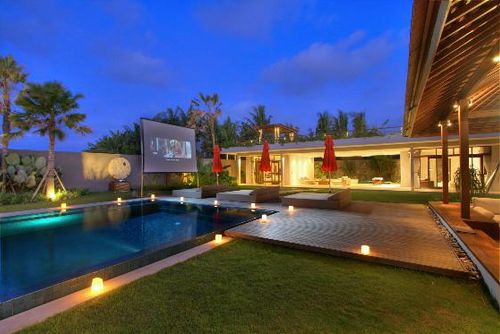 Kalyani Villa grande e di lusso a Canggu, Bali, in Indonesia  con piscina privata per 10 persone...