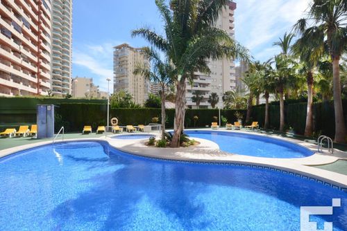 Ambar Beach 18D - Grupo Turis Gemütliches Apartment mit Gemeinschaftspool in Calpe, Costa Blanca, Spanien für 6 Personen. Das Apartment befindet sich in der Nähe von Restaurants und Bars, Geschäften und Supermärkten und ist 100 m vom Strand La Fossa / Levante entfernt....