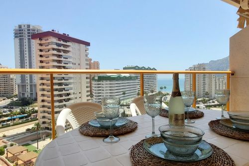 Ambar Beach 18D - Grupo Turis Comfortable apartment with communal pool in Calpe, Costa Blanca, Spain for 6 persons. The apartment is situated close to restaurants and bars, shops and supermarkets and is 100 m from La Fossa / Levante beach....