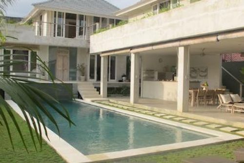 Lulan Beautiful and luxury villa in Umalas, Bali, Indonesia  with private pool for 8 persons...
