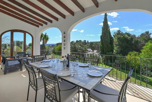Casa Renata Moderne en comfortabele villa in Xàbia, Costa Blanca, Spanje met privézwembad voor 10 personen. Het huis is gelegen in een residentiële strandwijk....